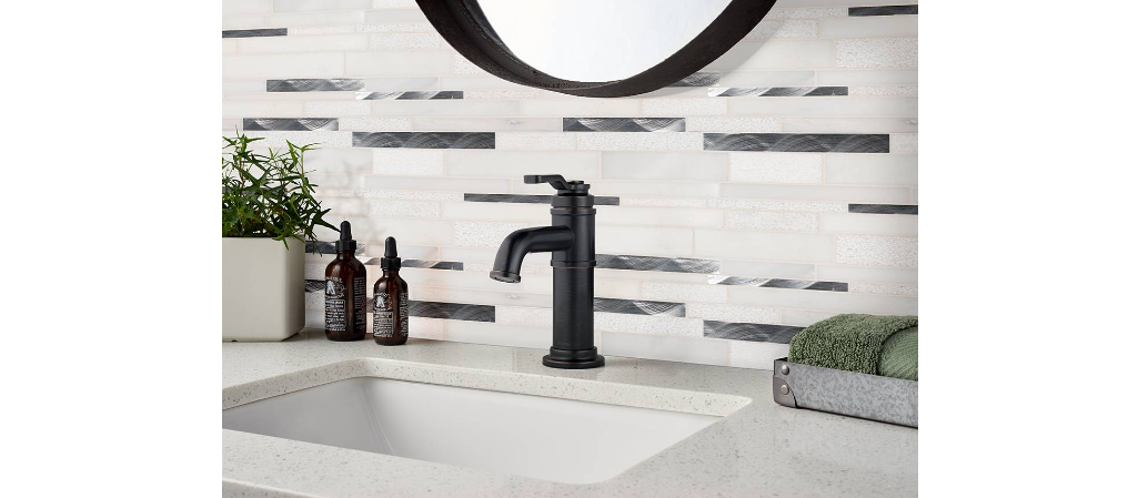 Moderno Blanco Interlocking 12×18 Pattern 8mm Room Scene 3